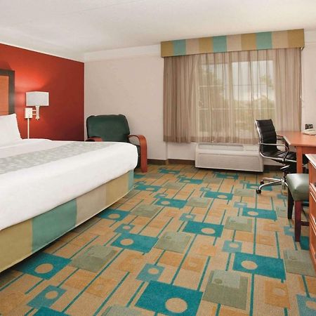 La Quinta By Wyndham Colorado Springs South Airport Hotel Ngoại thất bức ảnh