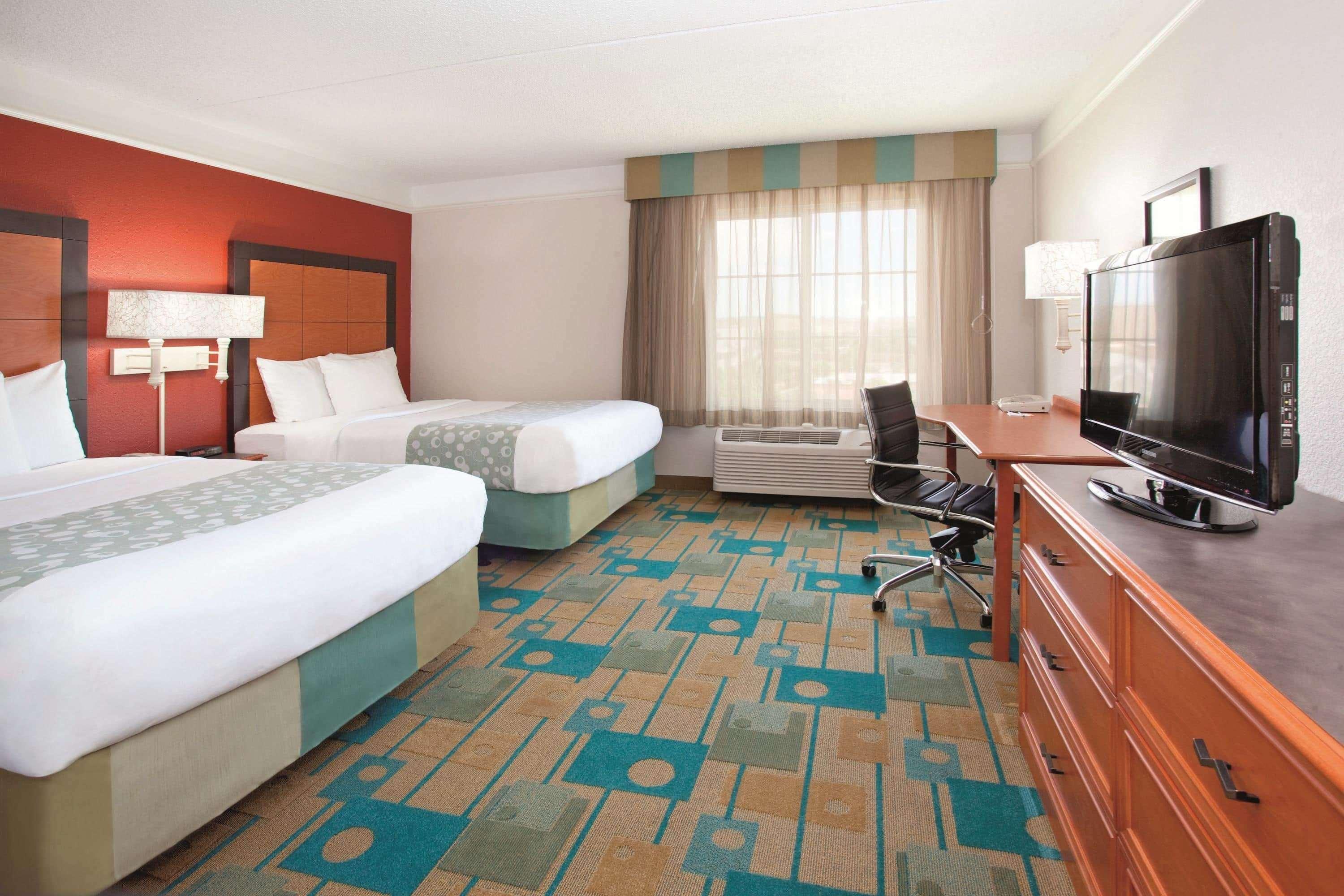 La Quinta By Wyndham Colorado Springs South Airport Hotel Ngoại thất bức ảnh