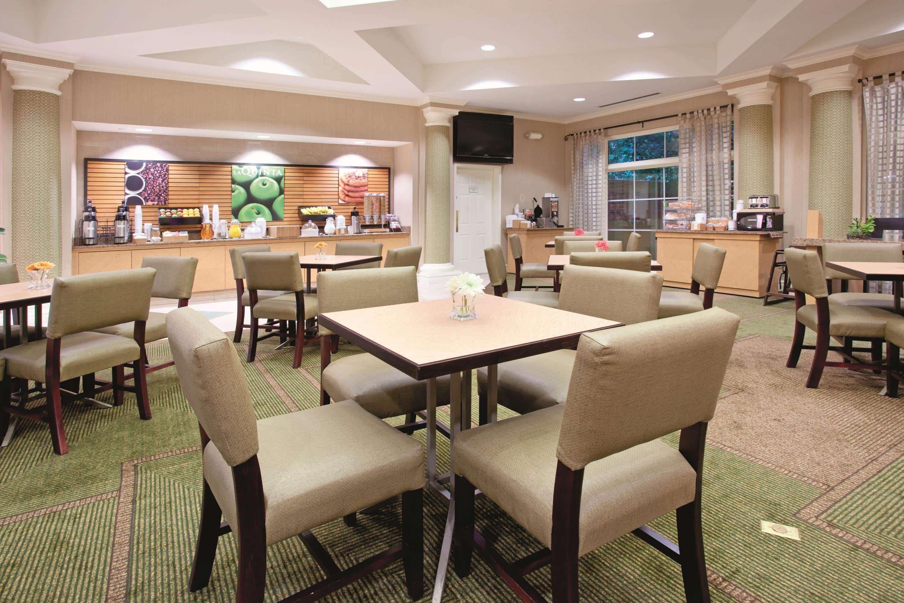 La Quinta By Wyndham Colorado Springs South Airport Hotel Ngoại thất bức ảnh