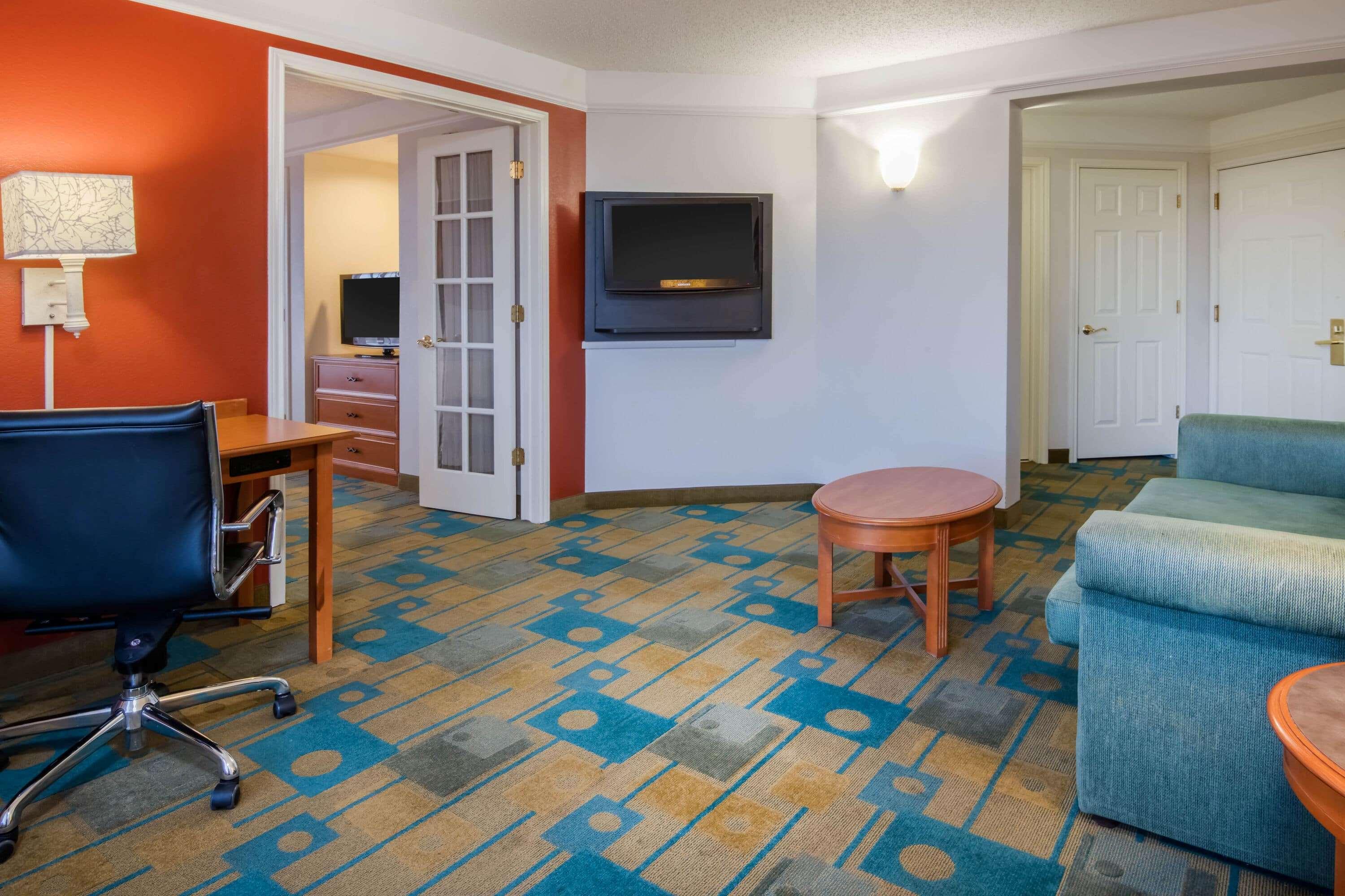 La Quinta By Wyndham Colorado Springs South Airport Hotel Ngoại thất bức ảnh