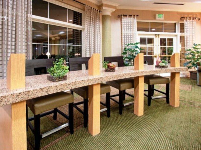 La Quinta By Wyndham Colorado Springs South Airport Hotel Ngoại thất bức ảnh